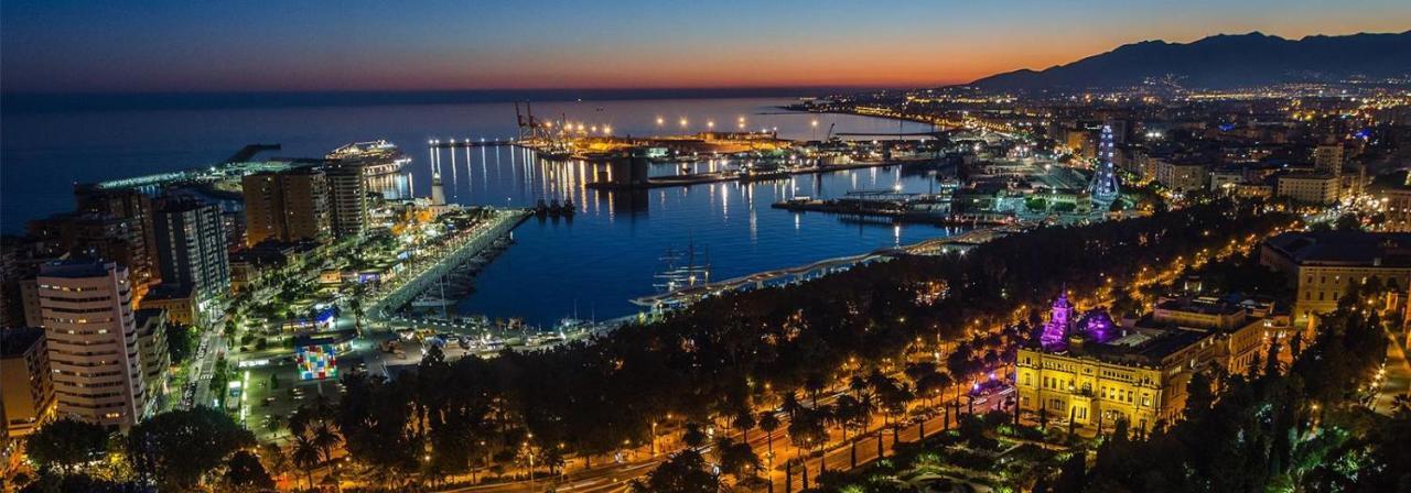 Apartamento A Un Paso Del Mar Malaga Ngoại thất bức ảnh